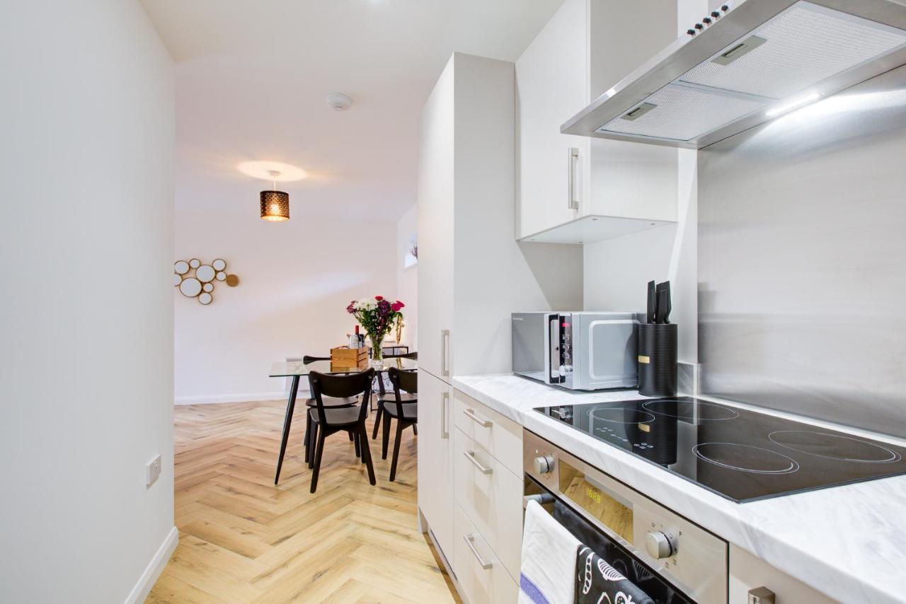 Hybrid Resi - London, Mitcham Close To Tooting And Wimbledon Exterior foto